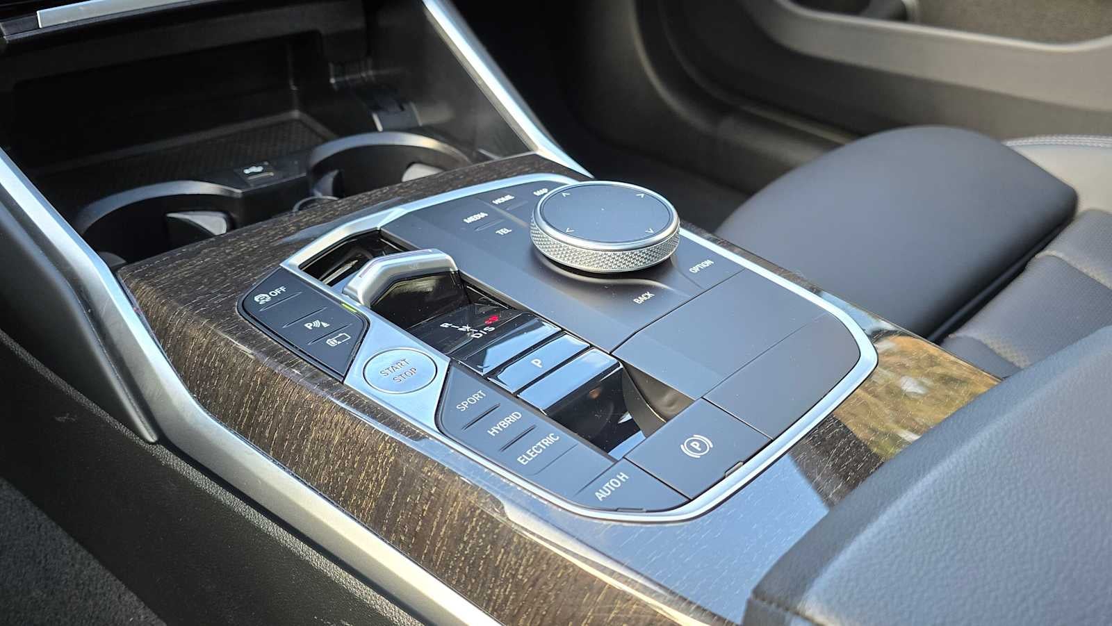 2023 BMW 330e xDrive 330e xDrive