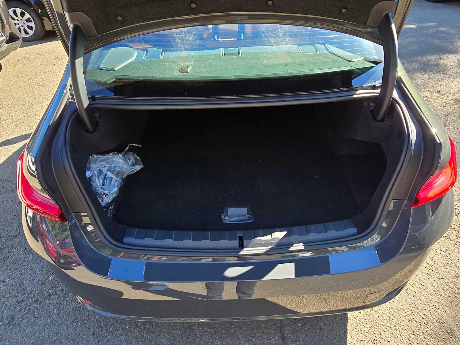 2024 BMW 330e xDrive 330e xDrive