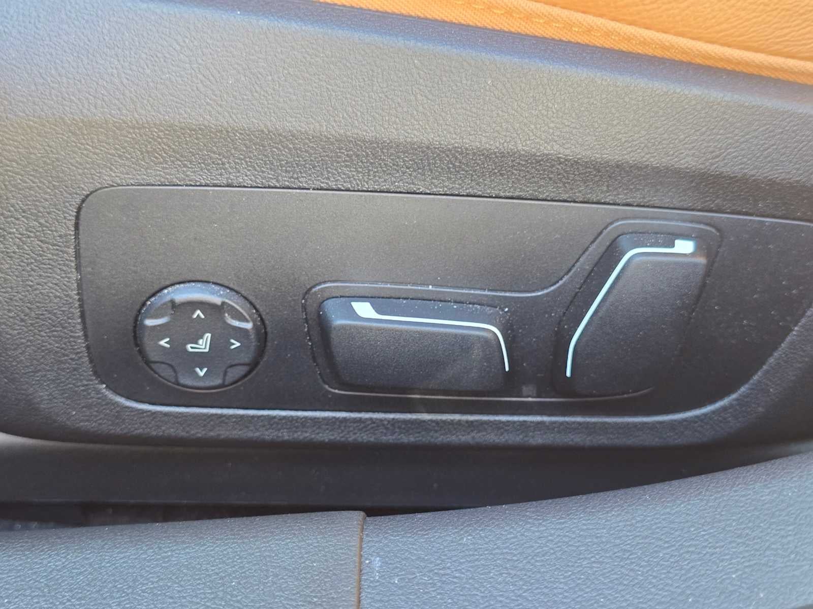 2024 BMW 330e xDrive 330e xDrive