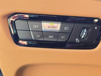 2024 BMW 330e xDrive 330e xDrive