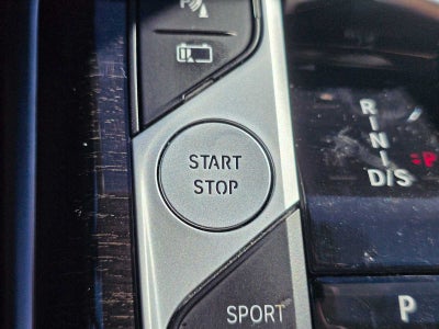 2024 BMW 330e xDrive 330e xDrive