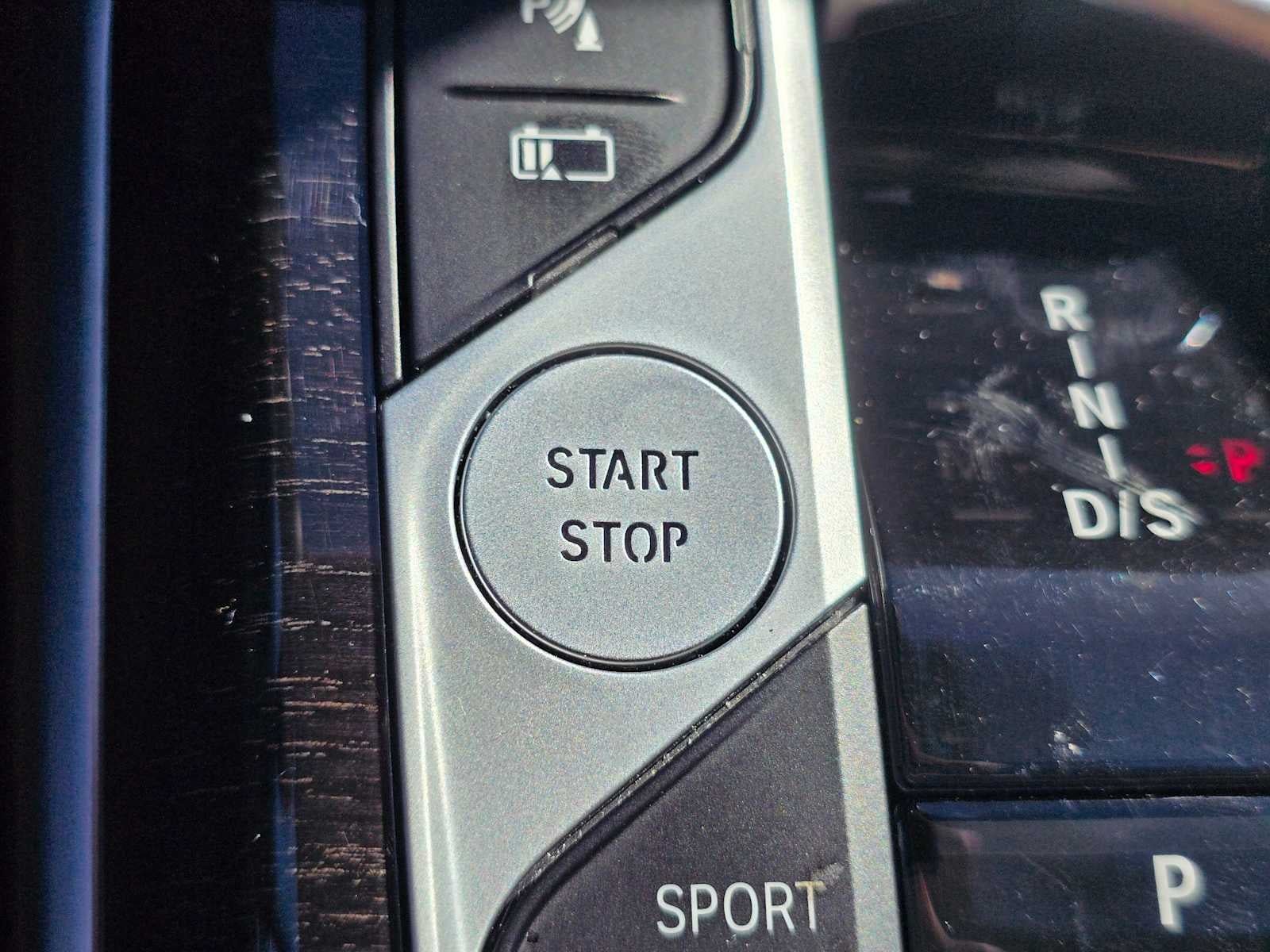 2024 BMW 330e xDrive 330e xDrive