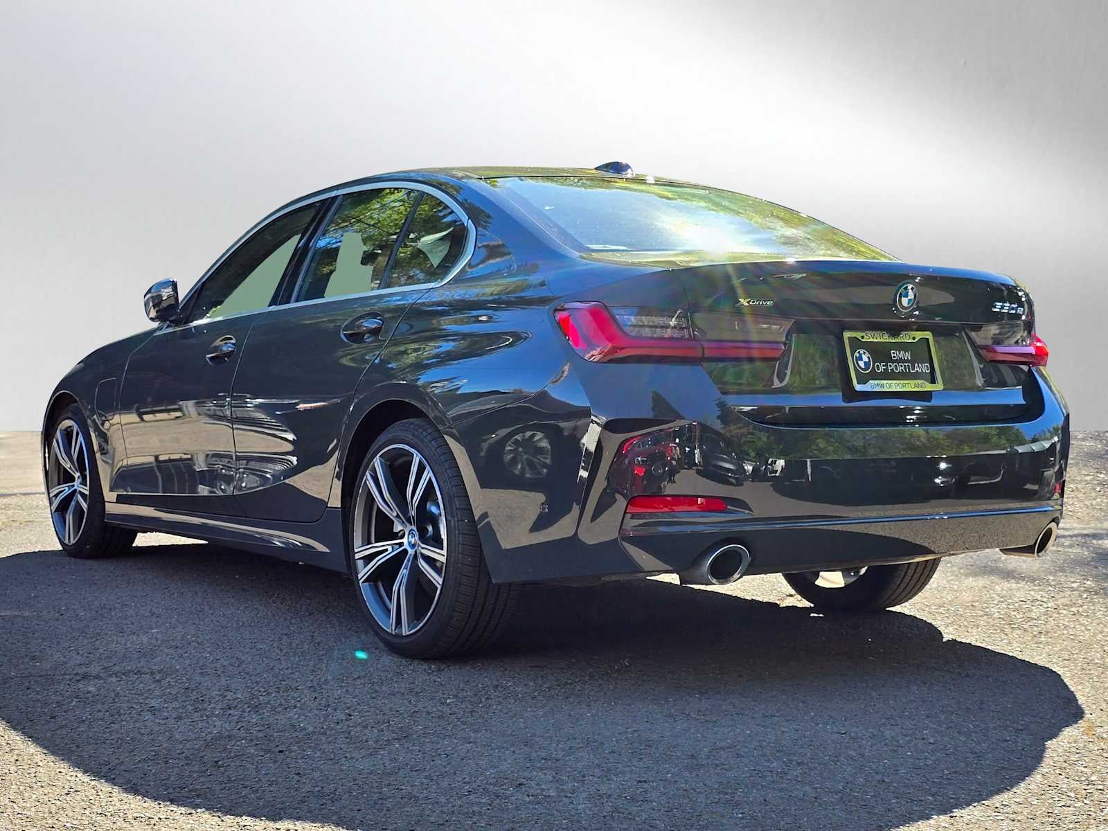 2024 BMW 330e xDrive 330e xDrive