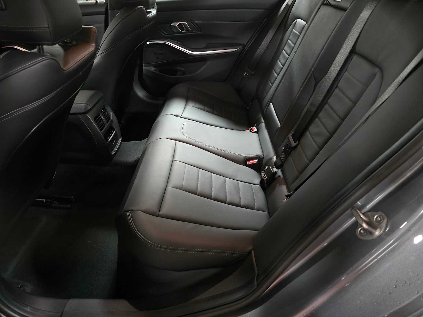 2026 BMW 3 Series 330i NA xDrive