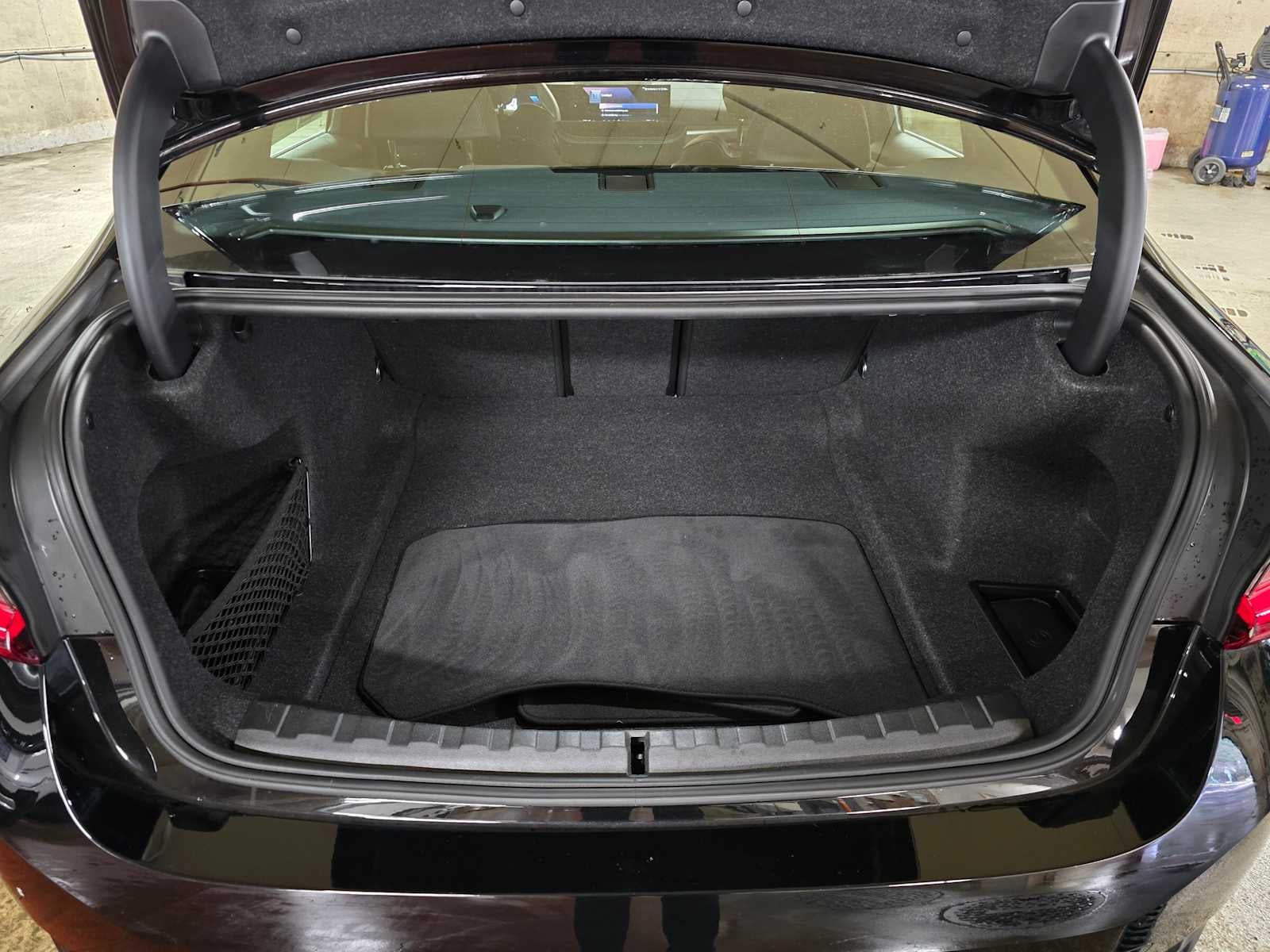 2025 BMW 330i xDrive 330i xDrive