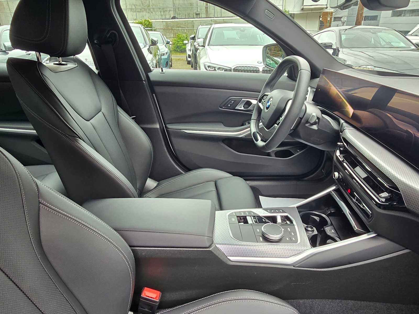 2025 BMW 330i xDrive 330i xDrive