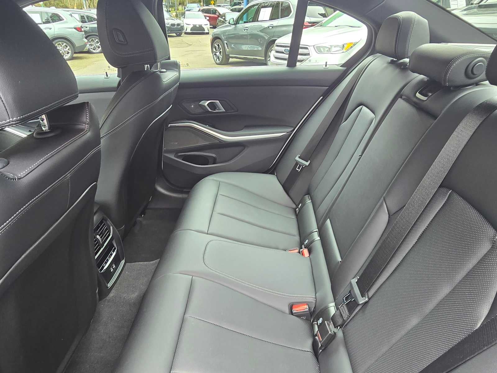 2025 BMW 330i xDrive 330i xDrive