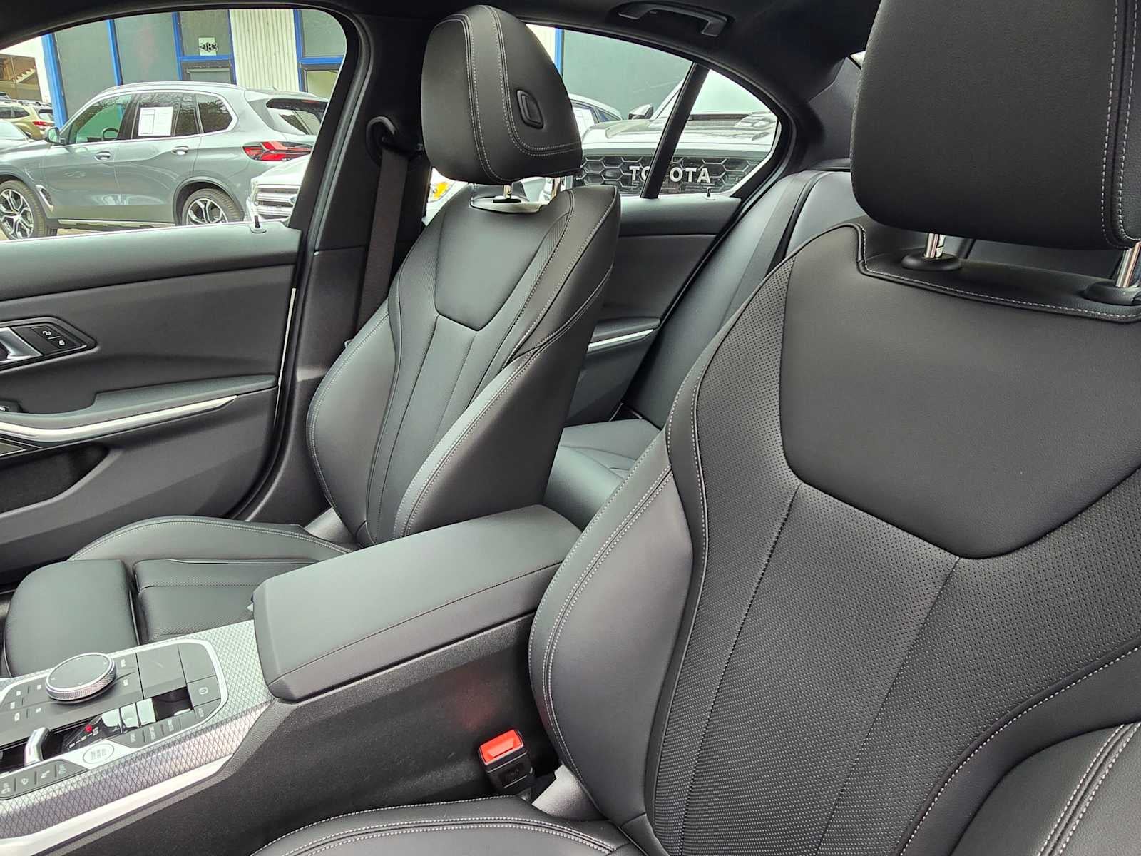 2025 BMW 330i xDrive 330i xDrive