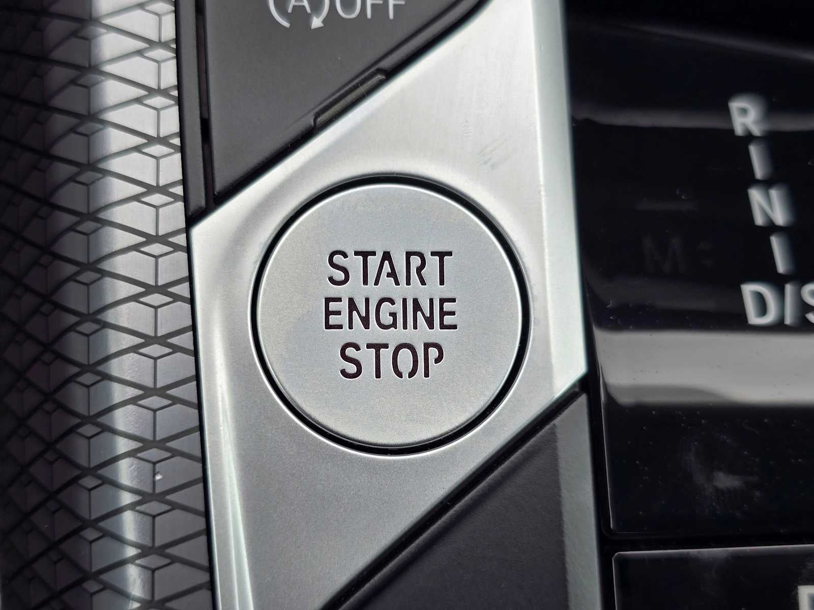 2025 BMW 330i xDrive 330i xDrive