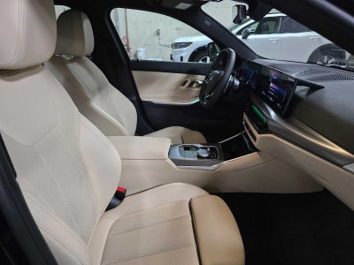 2025 BMW 330i xDrive 330i xDrive