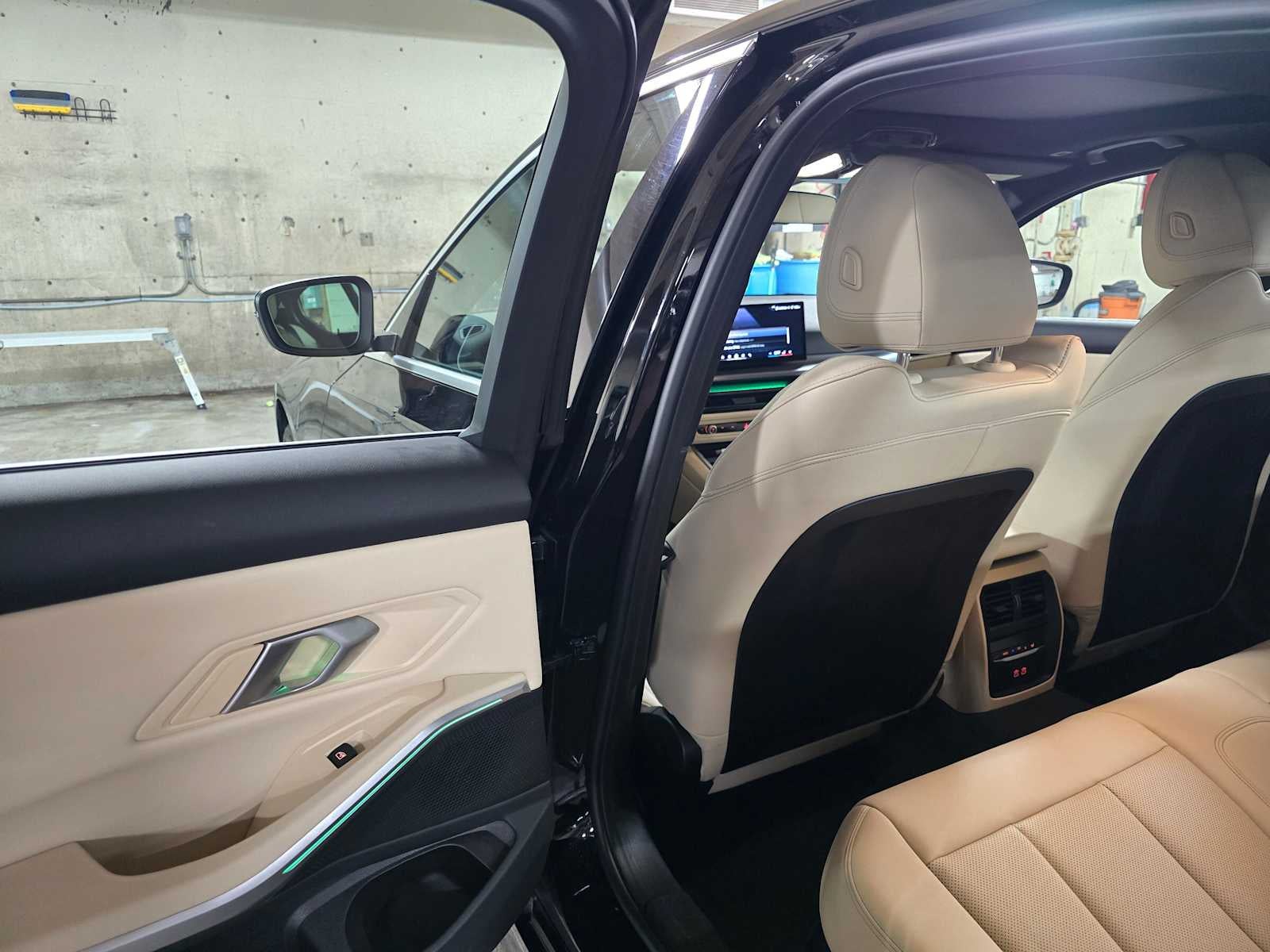 2025 BMW 330i xDrive 330i xDrive