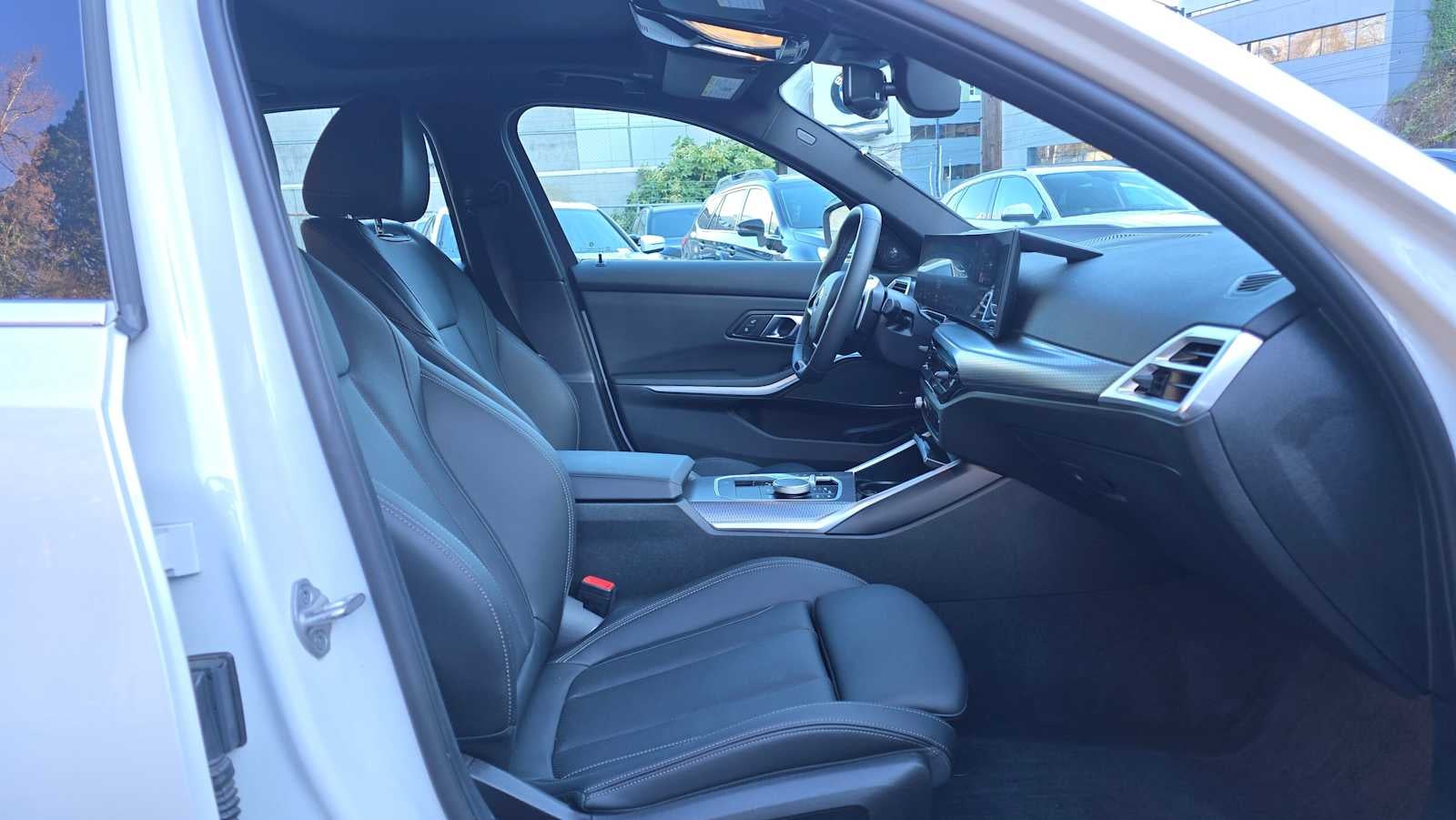 2025 BMW 330i xDrive 330i xDrive