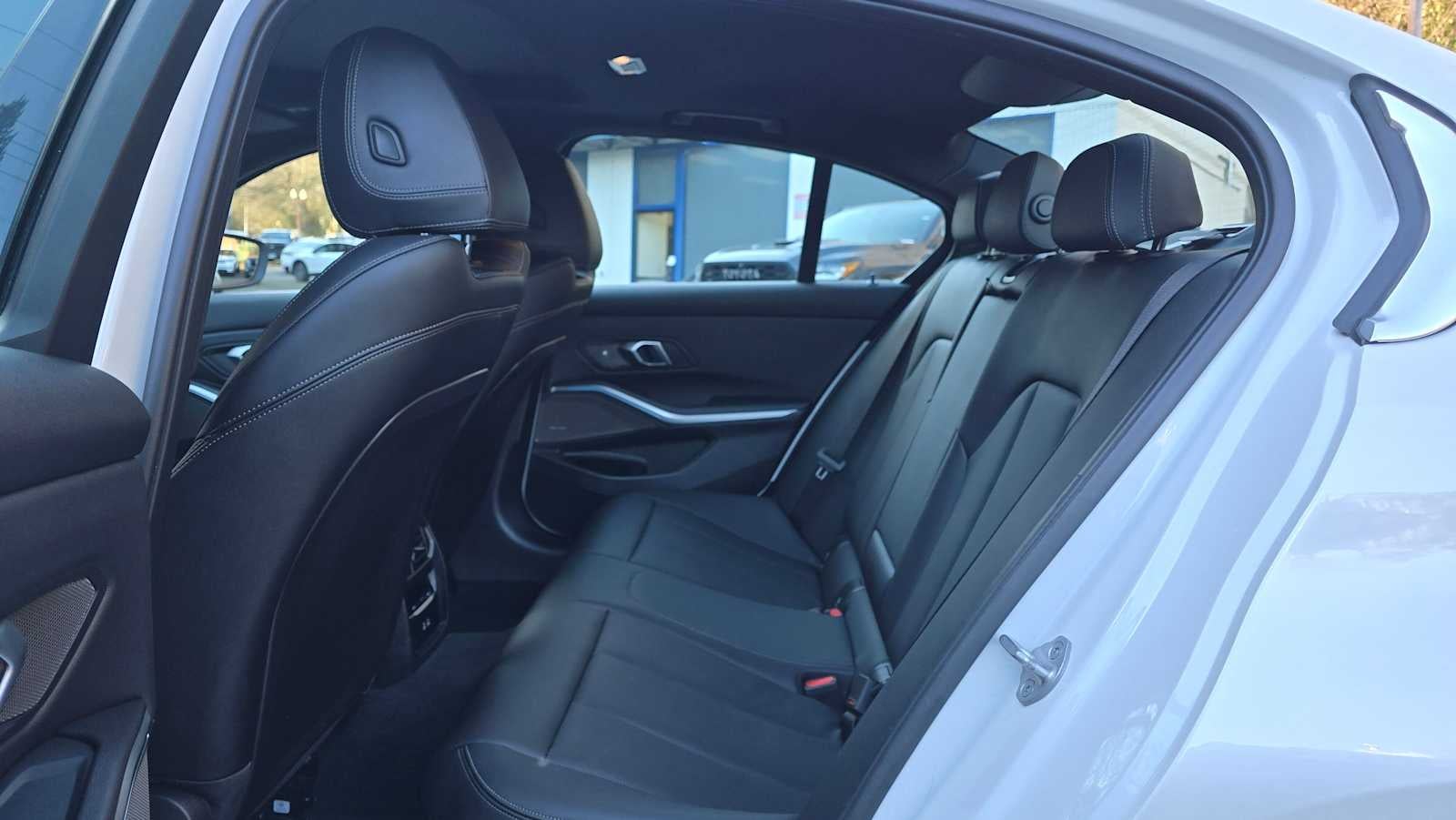 2025 BMW 330i xDrive 330i xDrive