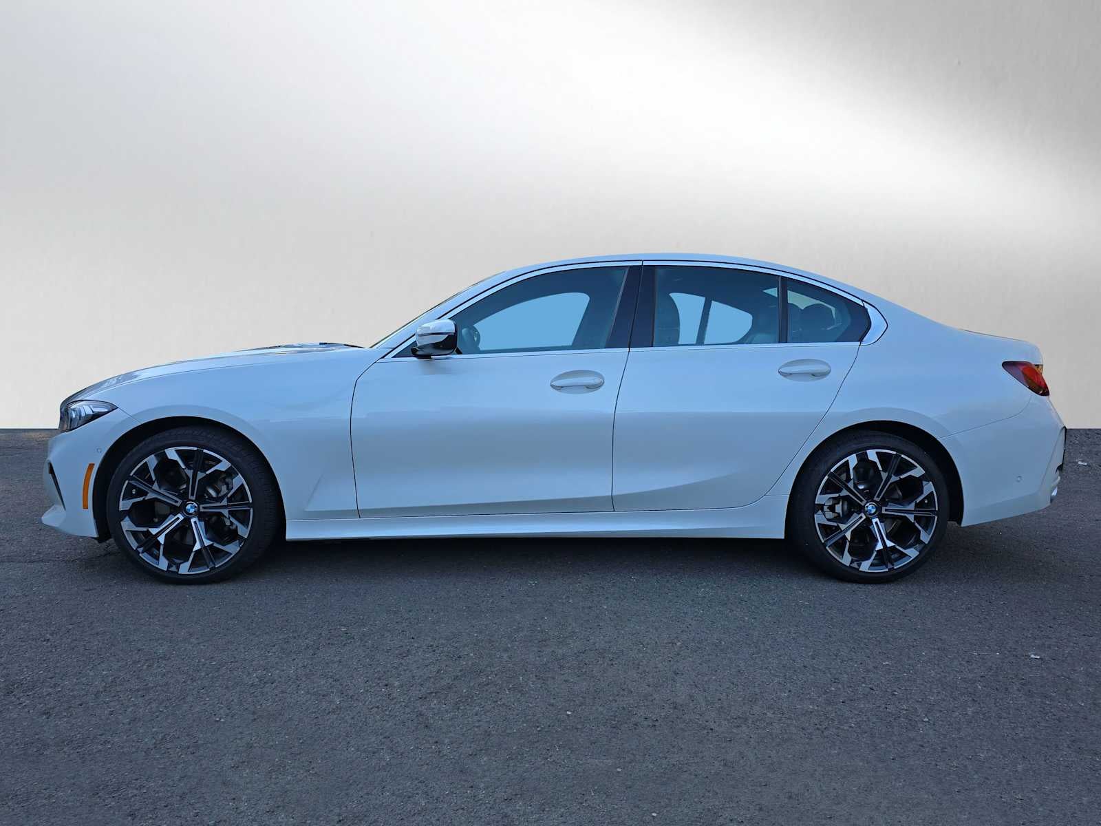 2025 BMW 330i xDrive 330i xDrive