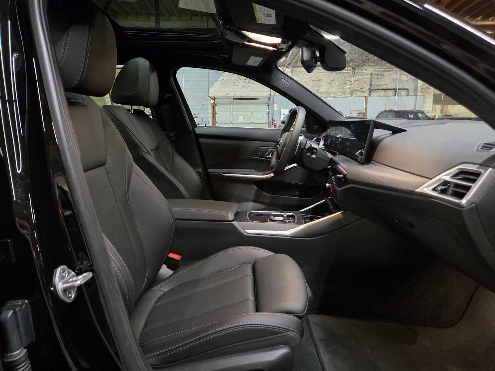 2025 BMW 3 Series 330i xDrive