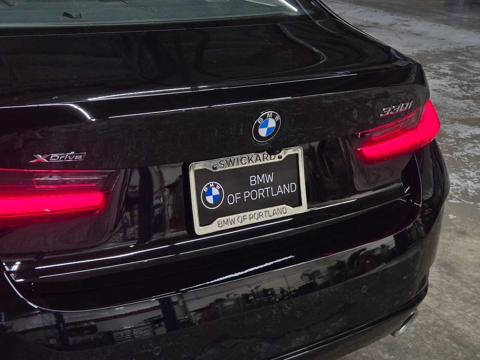 2025 BMW 3 Series 330i xDrive