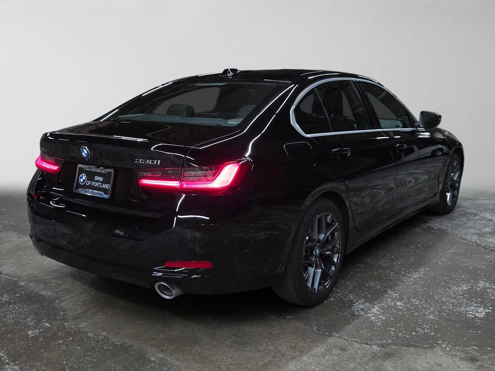 2025 BMW 3 Series 330i xDrive