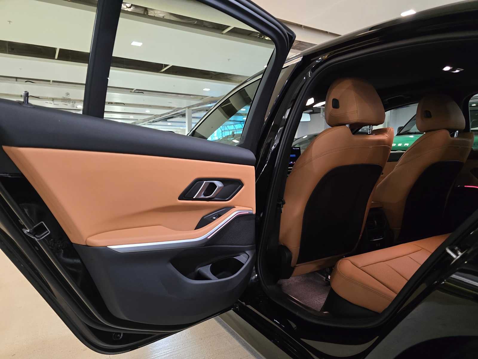2024 BMW 3 Series 330i xDrive