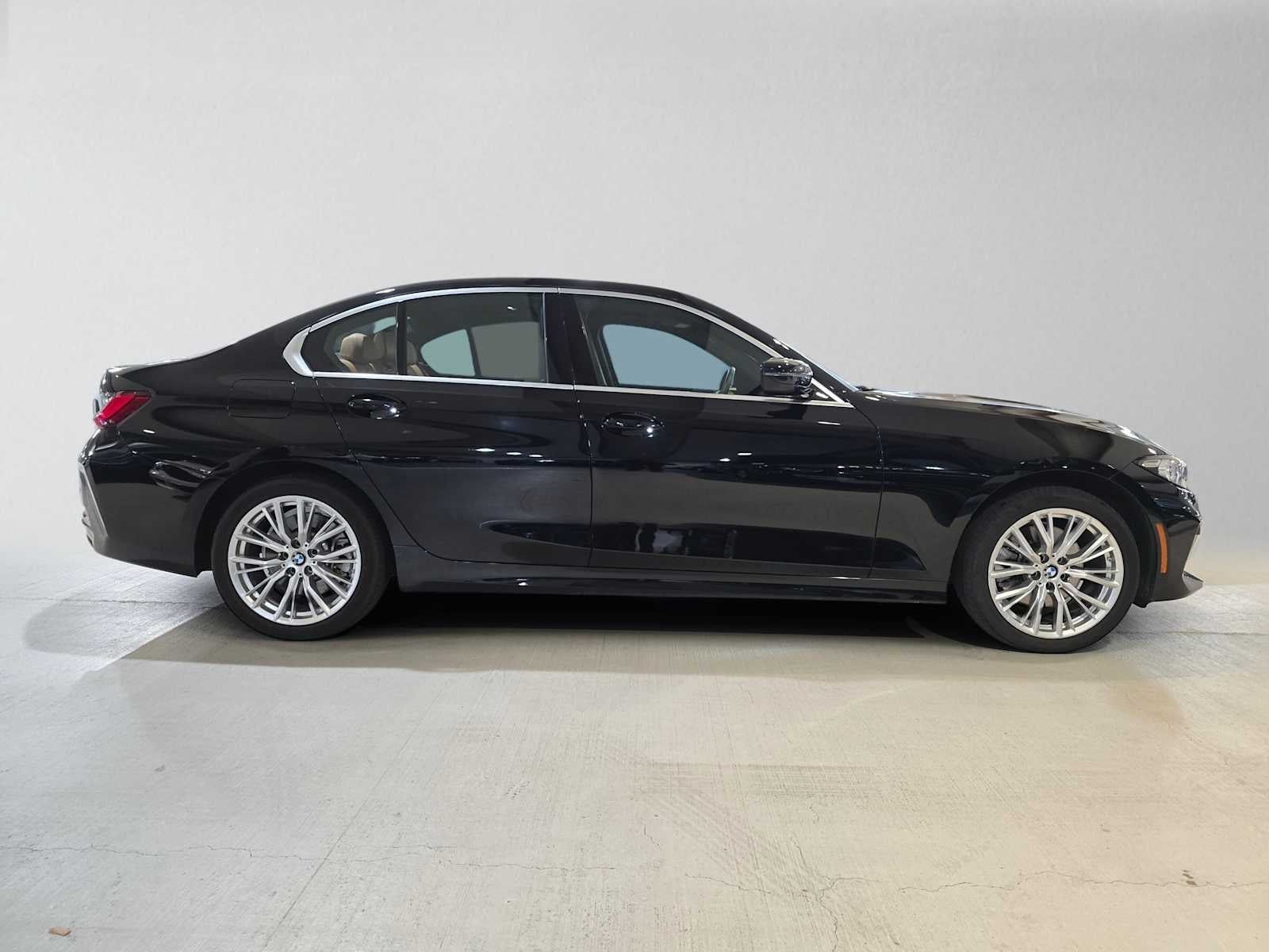 2024 BMW 3 Series 330i xDrive