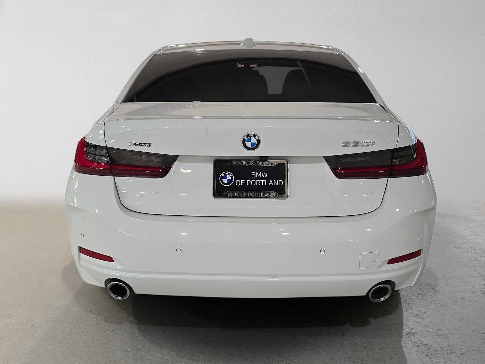 2024 BMW 3 Series 330i xDrive