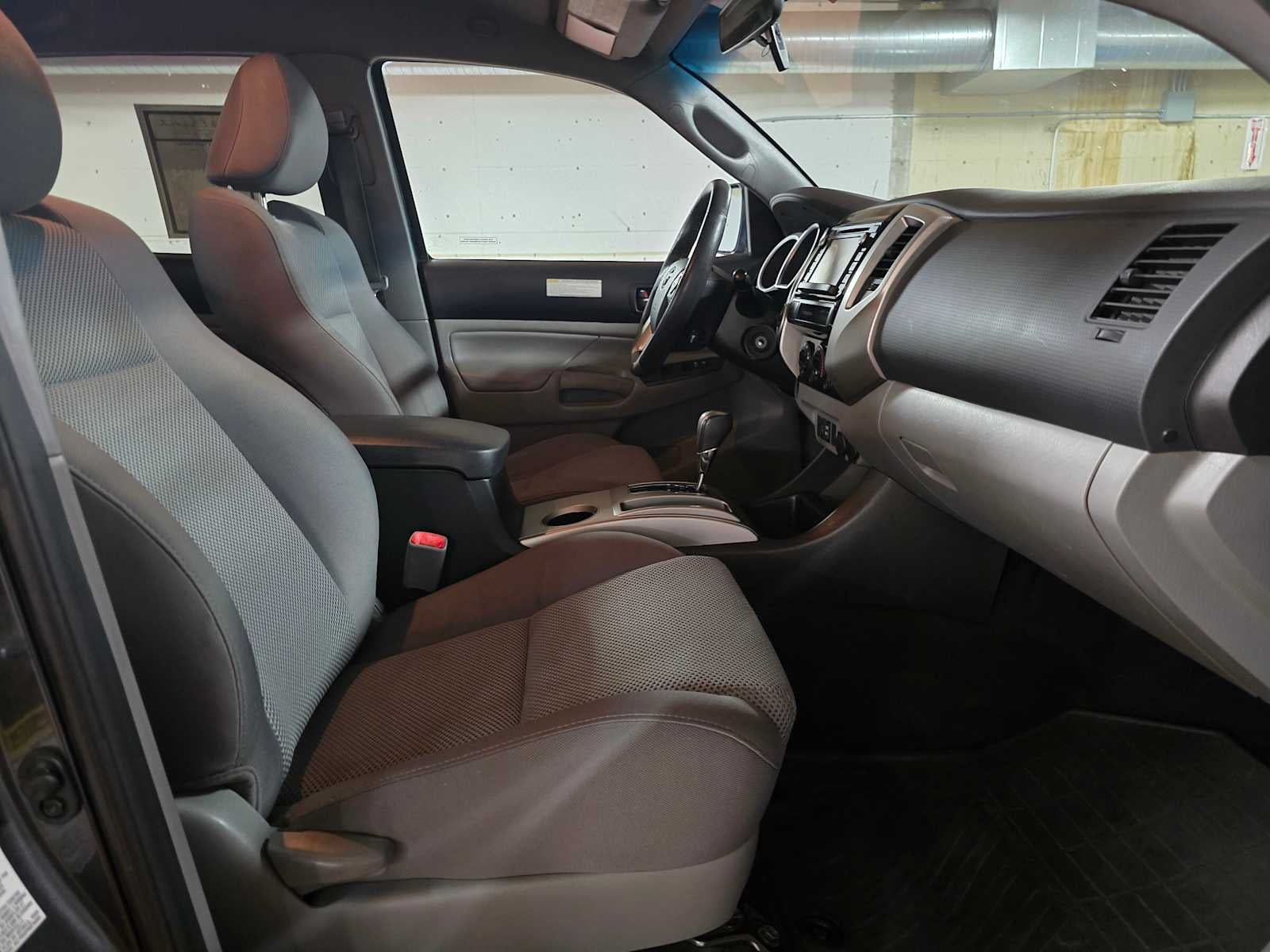 2015 Toyota Tacoma 4WD Double Cab V6 AT (Natl)