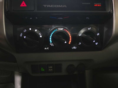 2015 Toyota Tacoma 4WD Double Cab V6 AT (Natl)