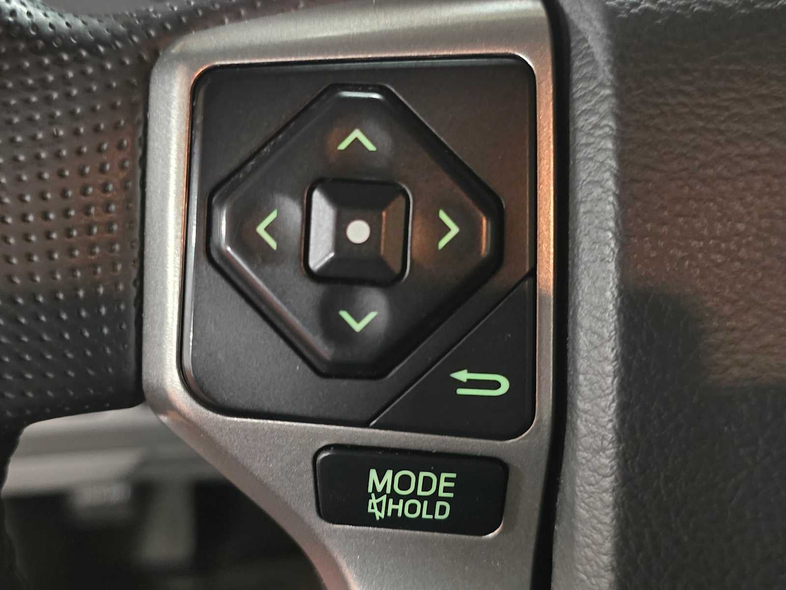 2015 Toyota Tacoma 4WD Double Cab V6 AT (Natl)