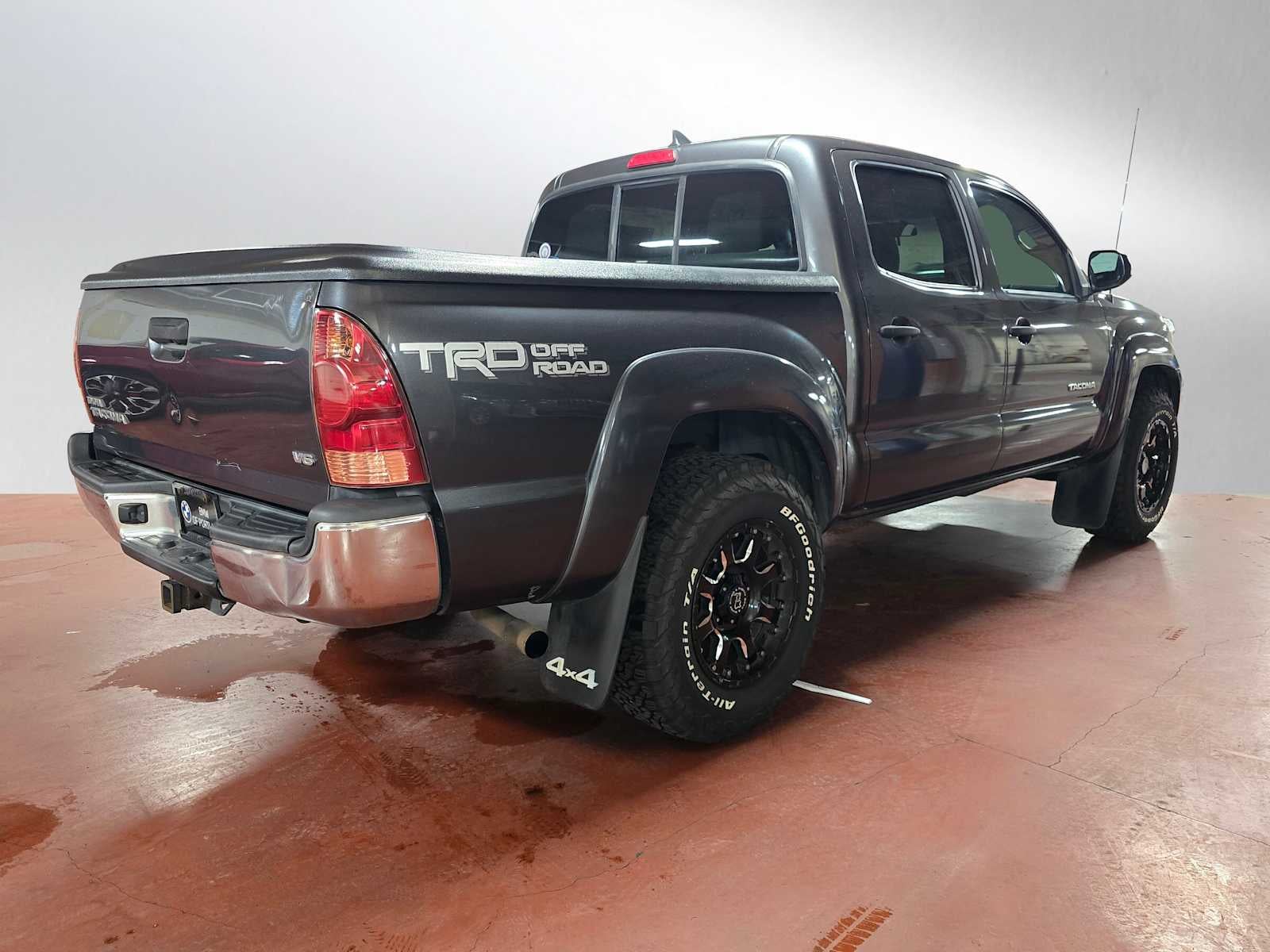 2015 Toyota Tacoma 4WD Double Cab V6 AT (Natl)