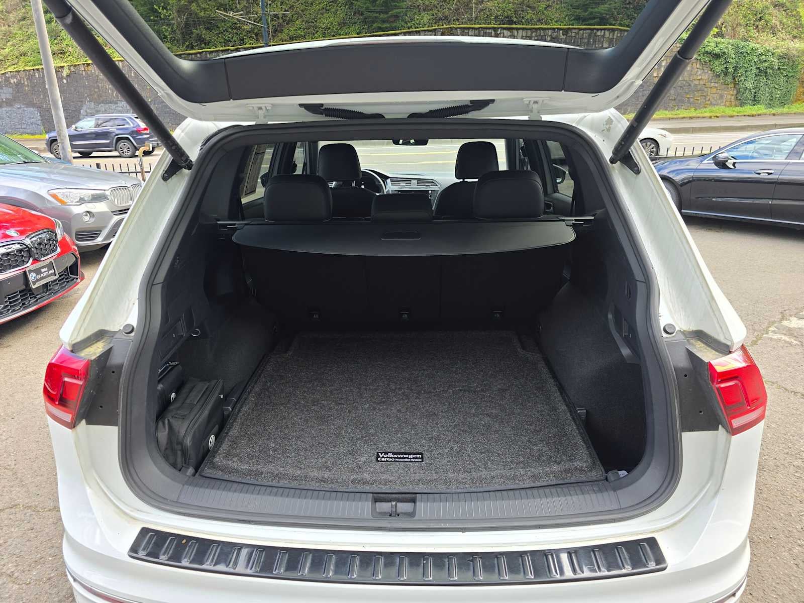 2023 Volkswagen Tiguan SEL R-Line