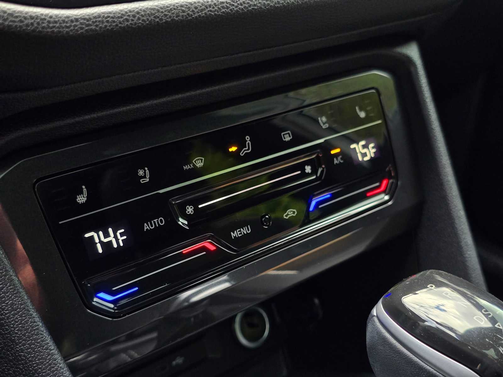 2023 Volkswagen Tiguan SEL R-Line