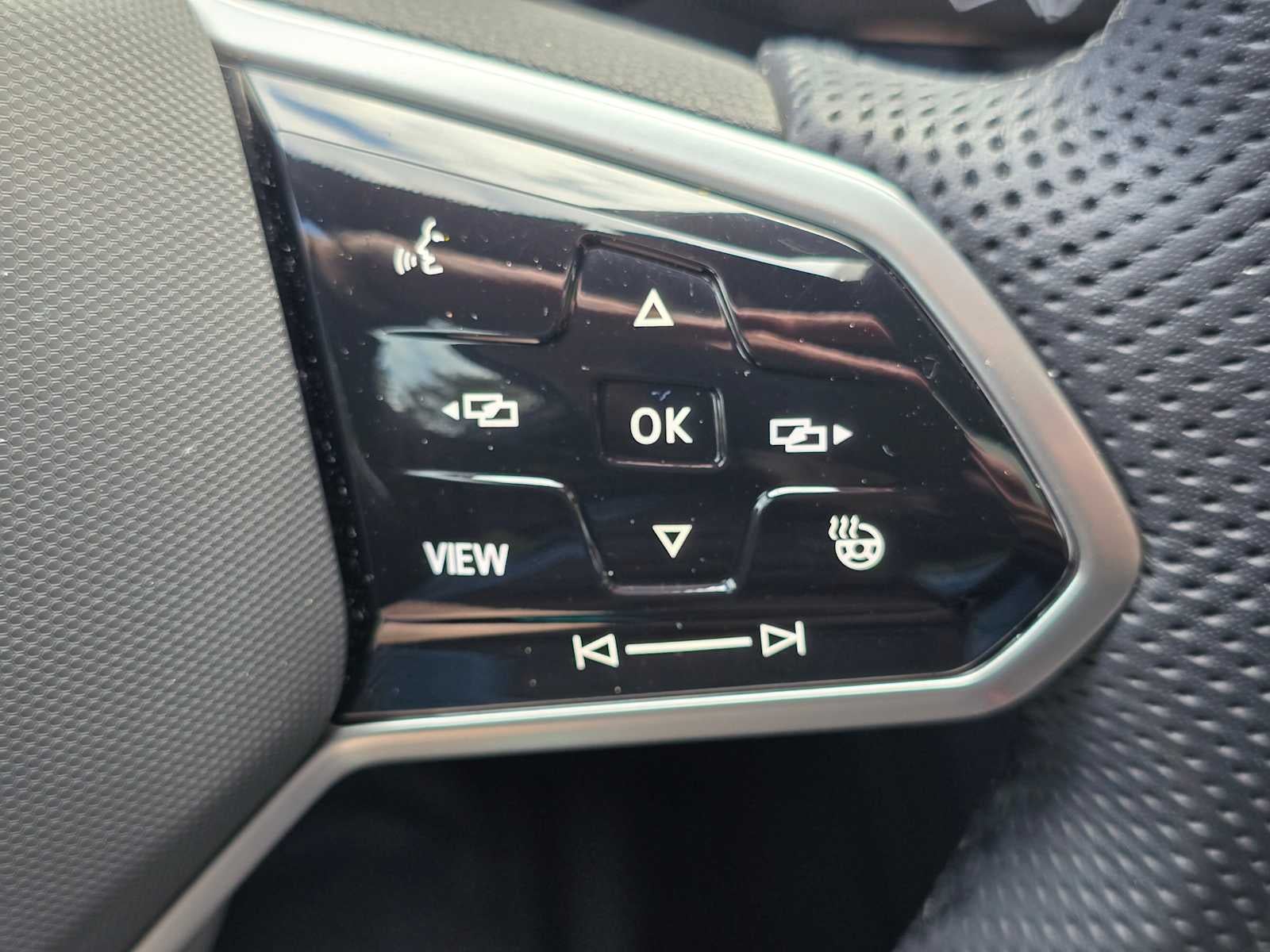 2023 Volkswagen Tiguan SEL R-Line