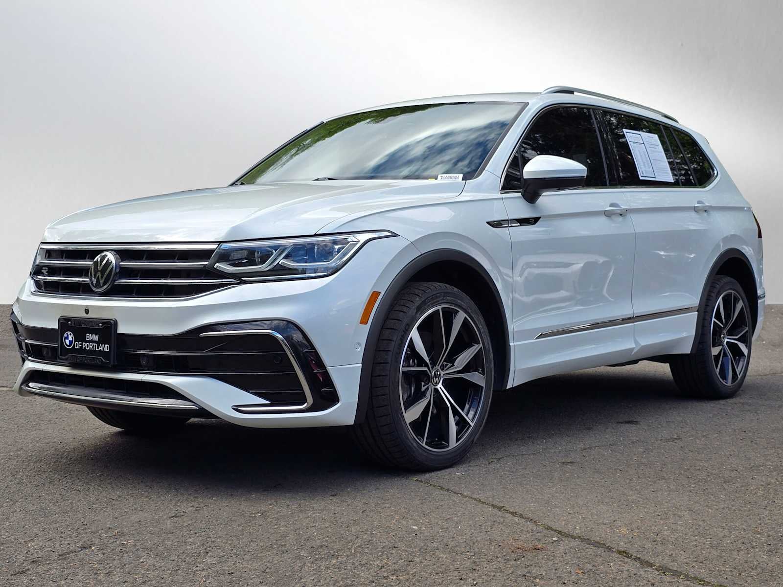2023 Volkswagen Tiguan SEL R-Line