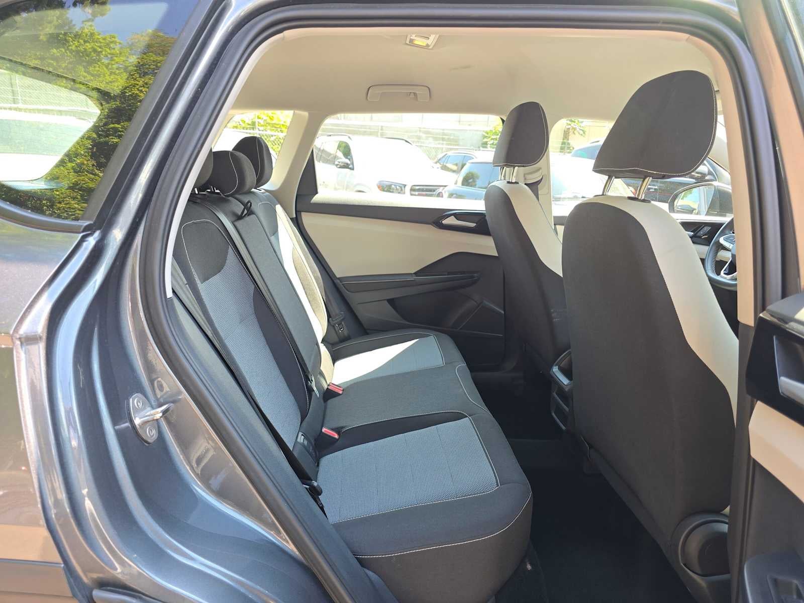 2025 Volkswagen Taos S