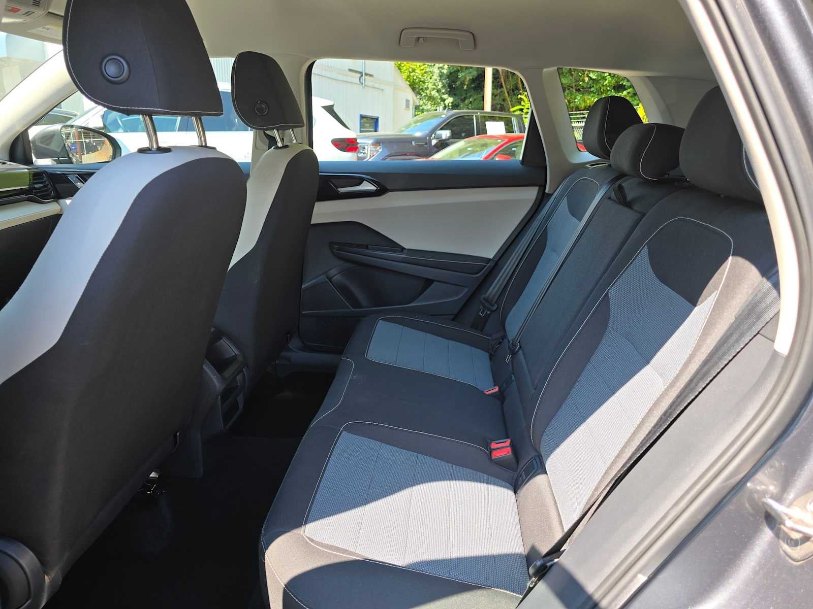 2025 Volkswagen Taos S