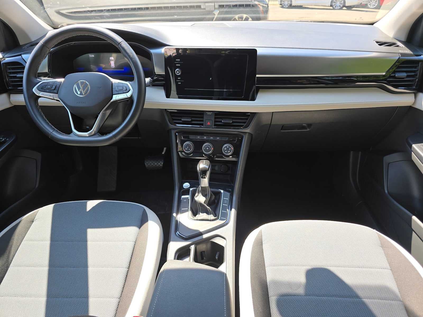 2025 Volkswagen Taos S