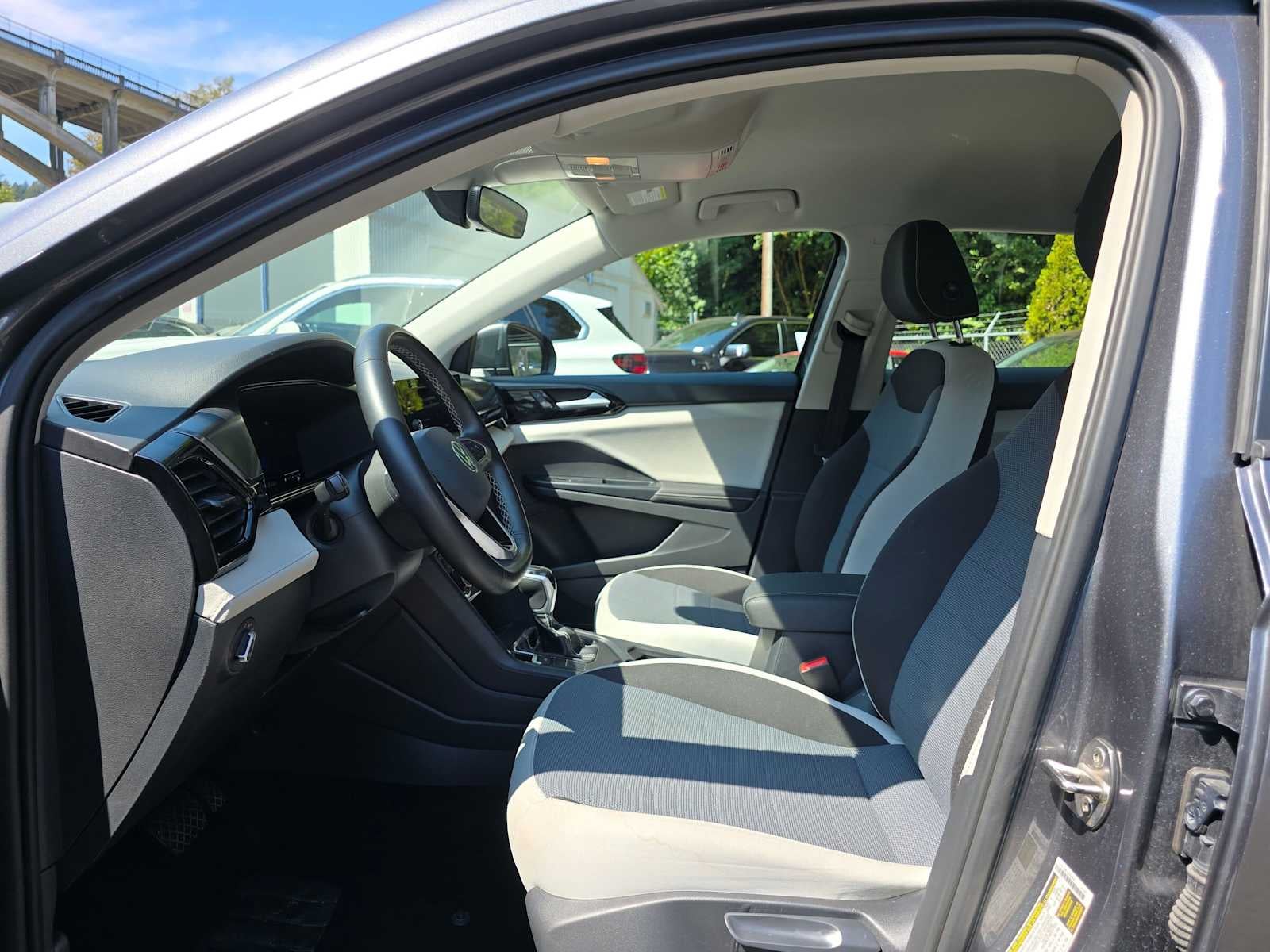2025 Volkswagen Taos S