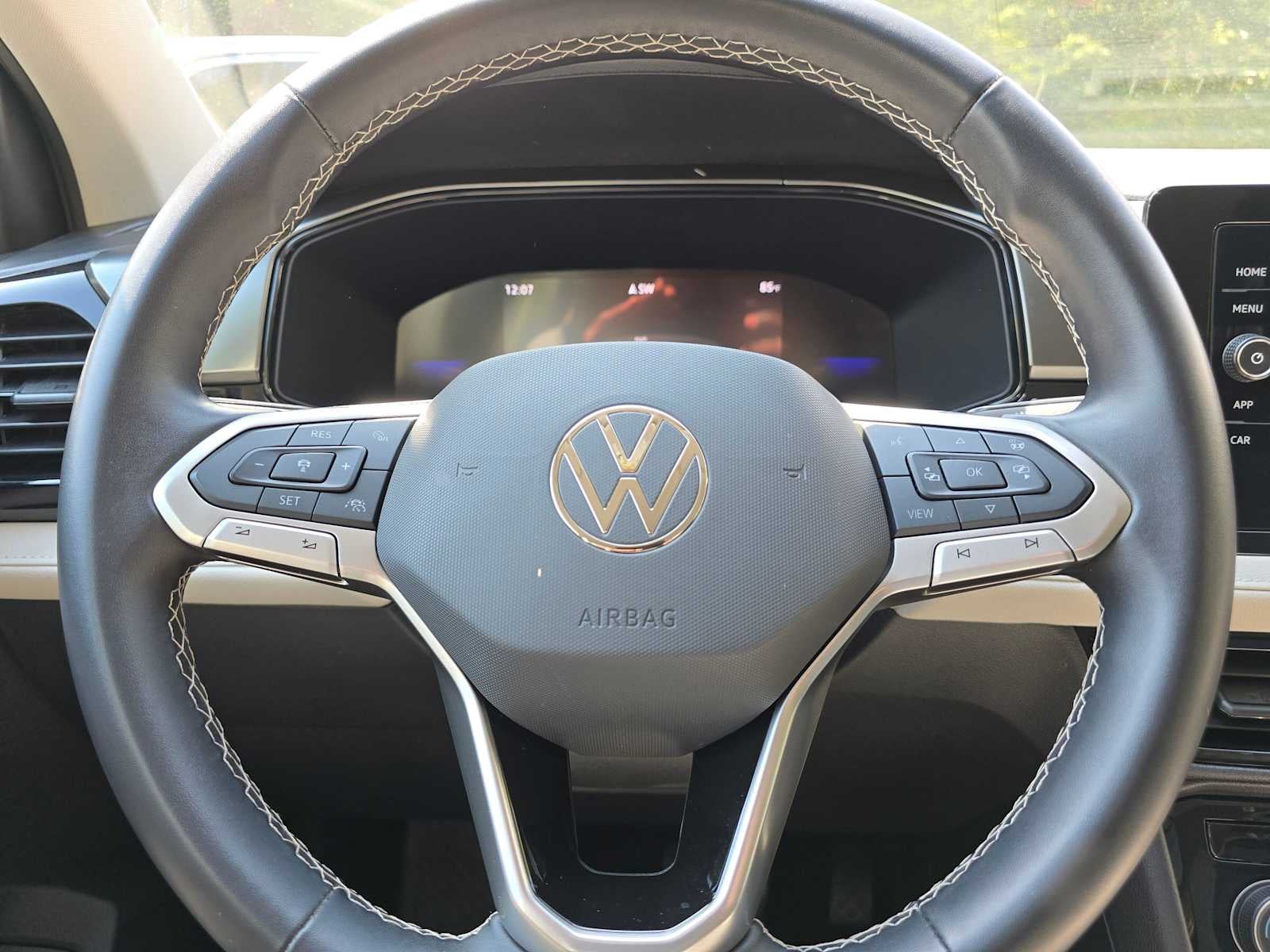 2025 Volkswagen Taos S