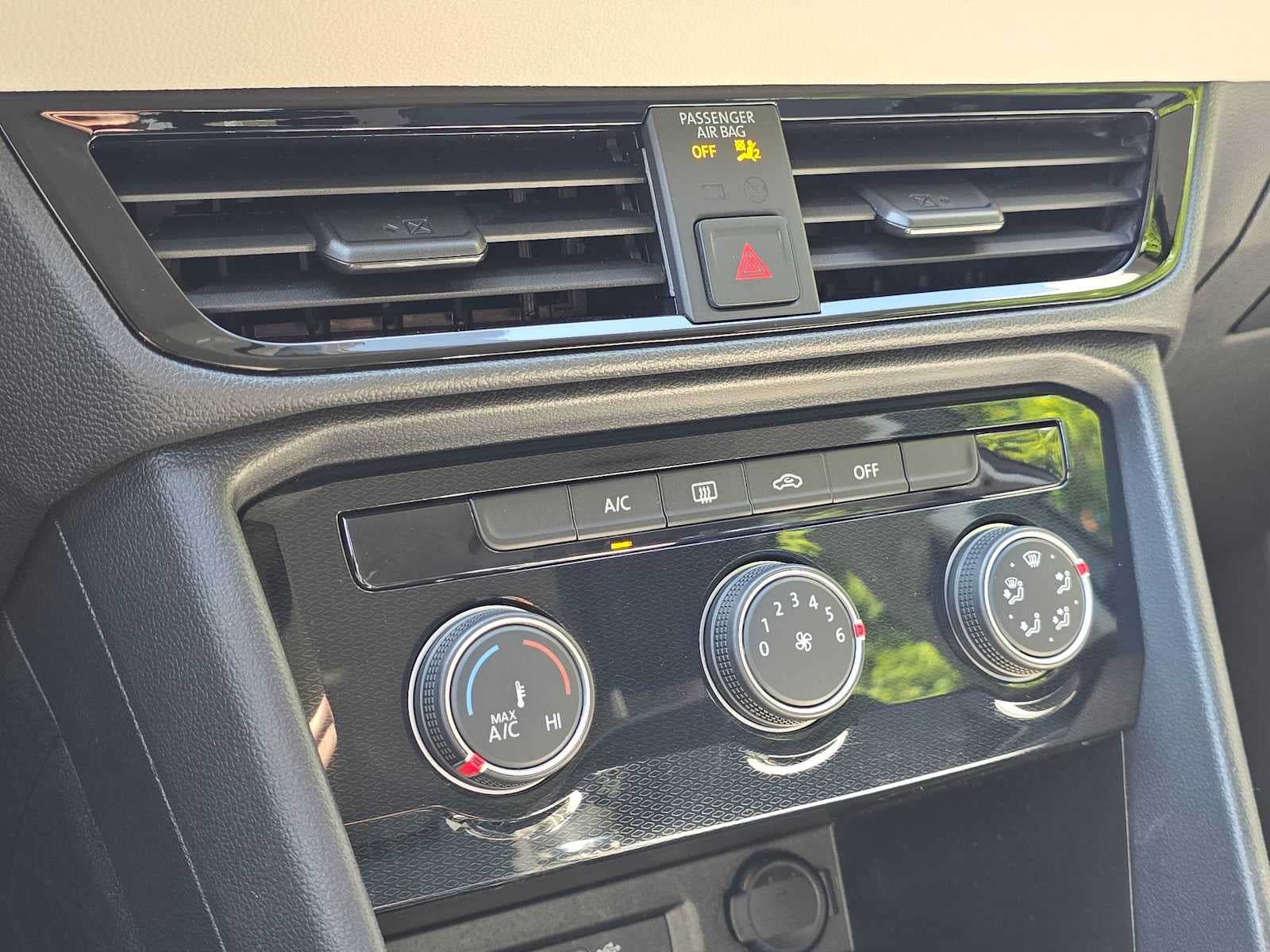 2025 Volkswagen Taos S