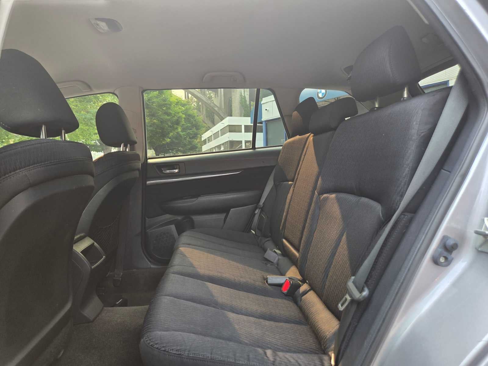 2011 Subaru Outback 2.5i Prem AWP/HK Aud