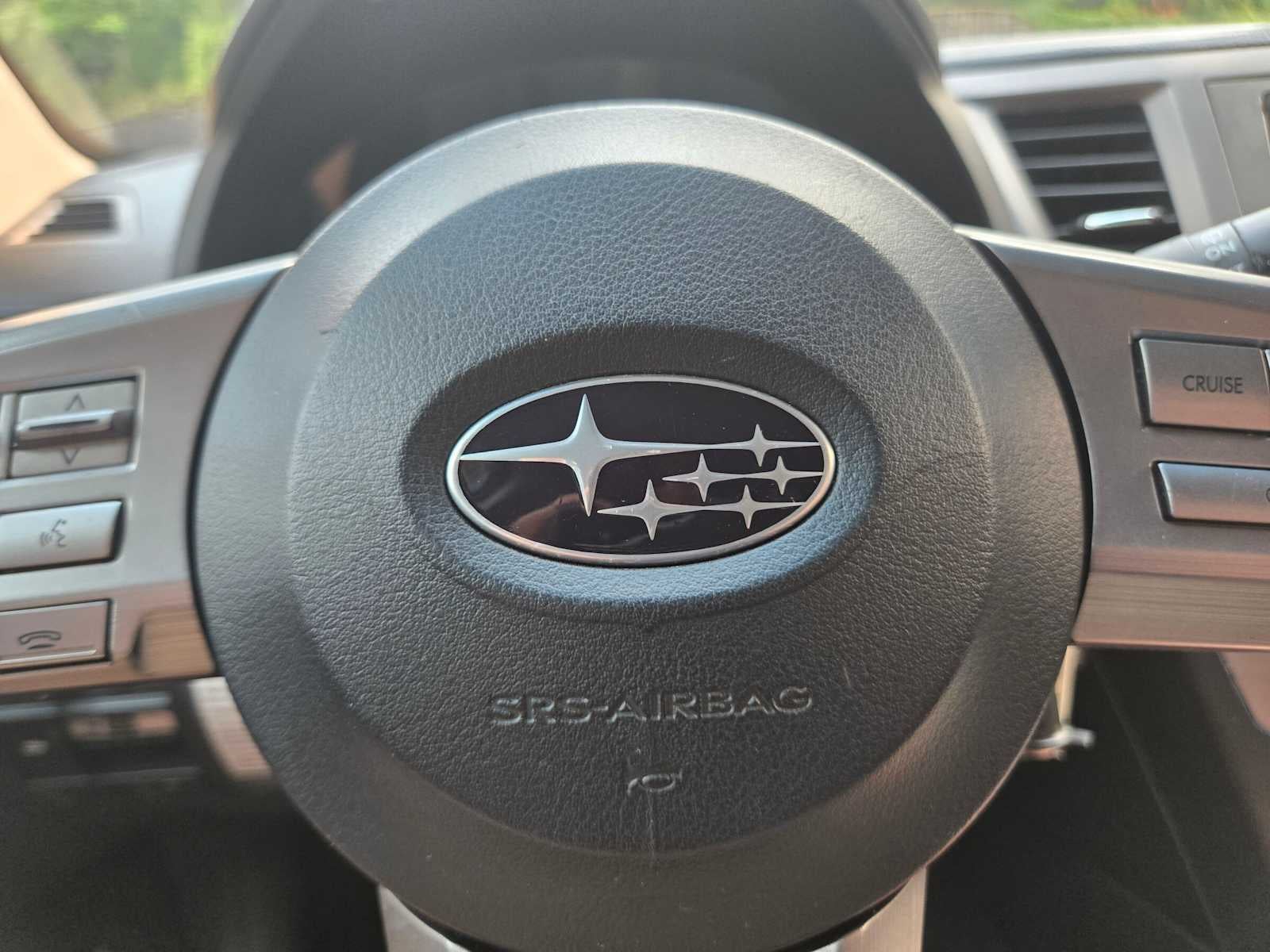 2011 Subaru Outback 2.5i Prem AWP/HK Aud