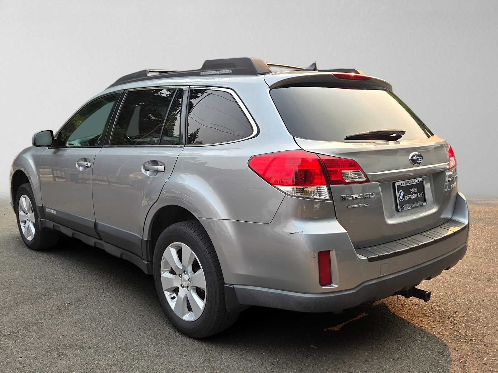 2011 Subaru Outback 2.5i Prem AWP/HK Aud