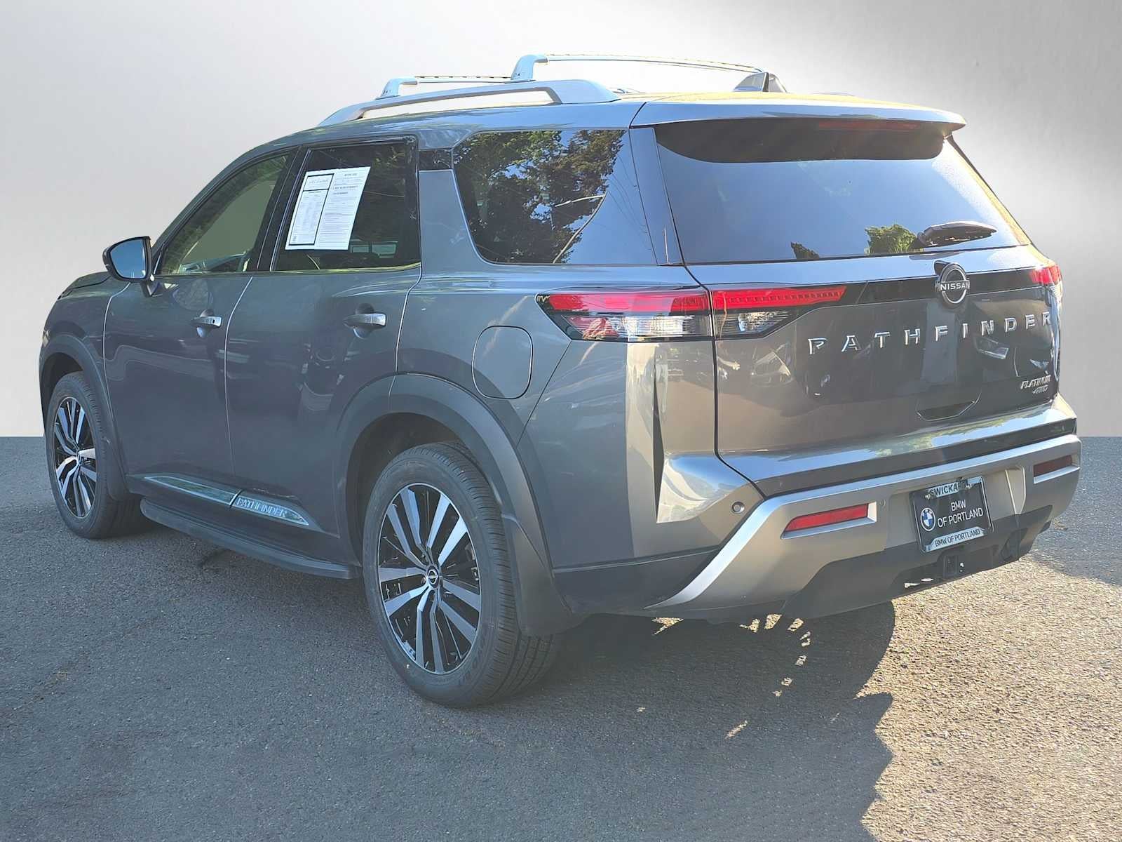 2024 Nissan Pathfinder Platinum