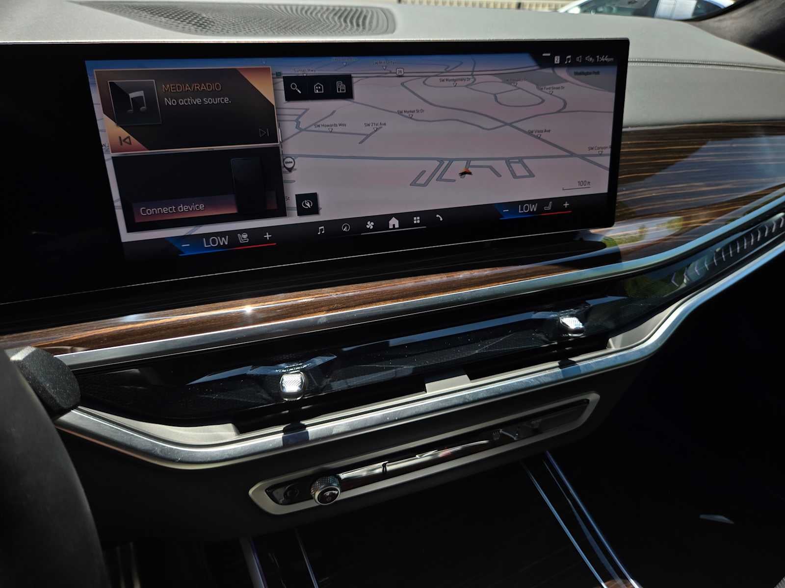 2026 BMW X7 xDrive40i xDrive40i