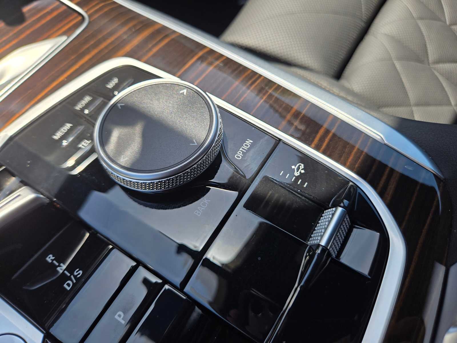 2026 BMW X7 xDrive40i xDrive40i