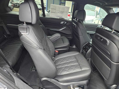 2026 BMW X7 xDrive40i xDrive40i