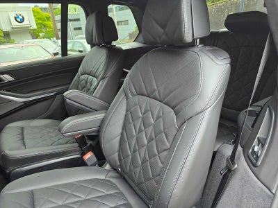 2026 BMW X7 xDrive40i xDrive40i