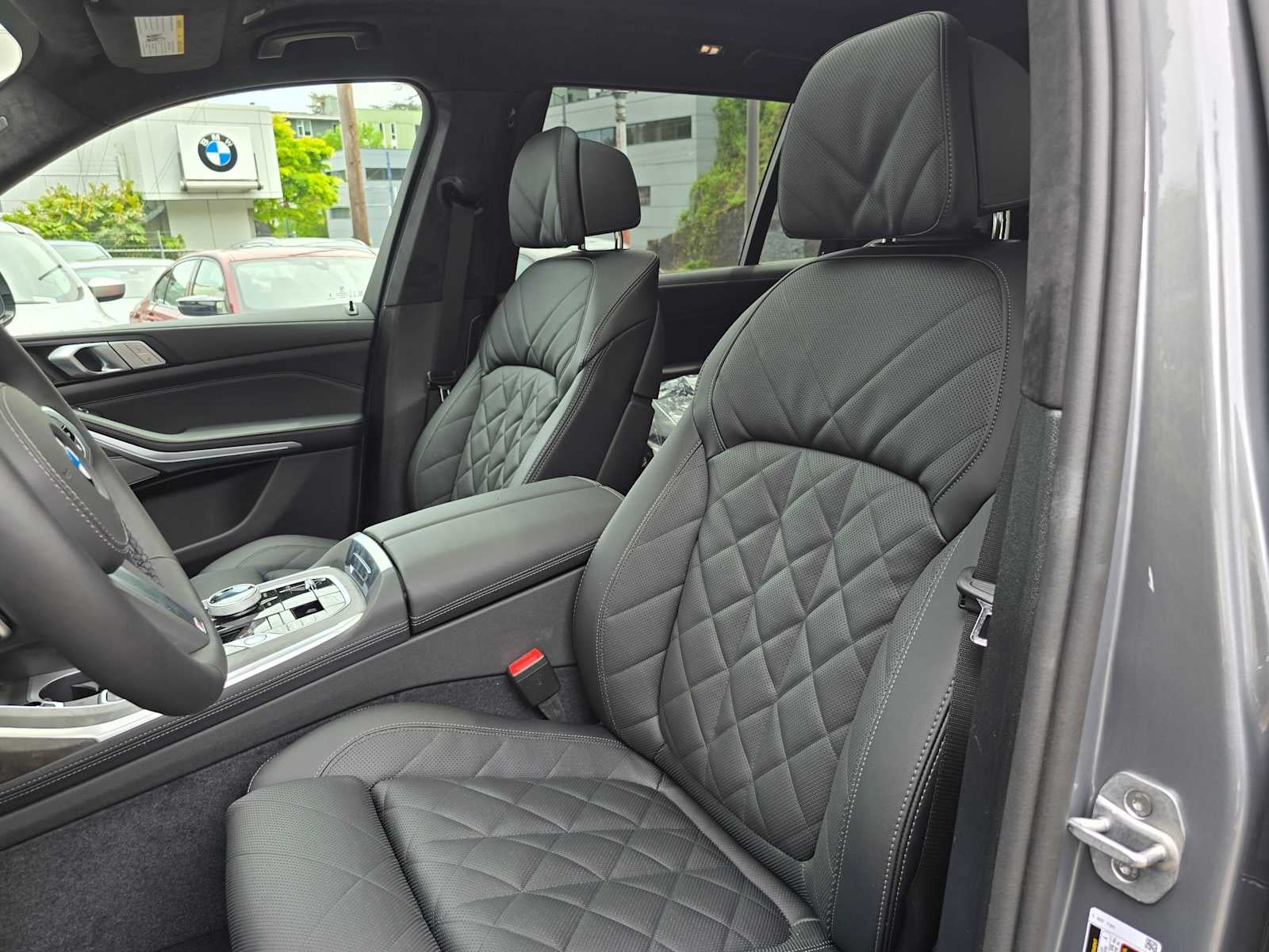 2026 BMW X7 xDrive40i xDrive40i