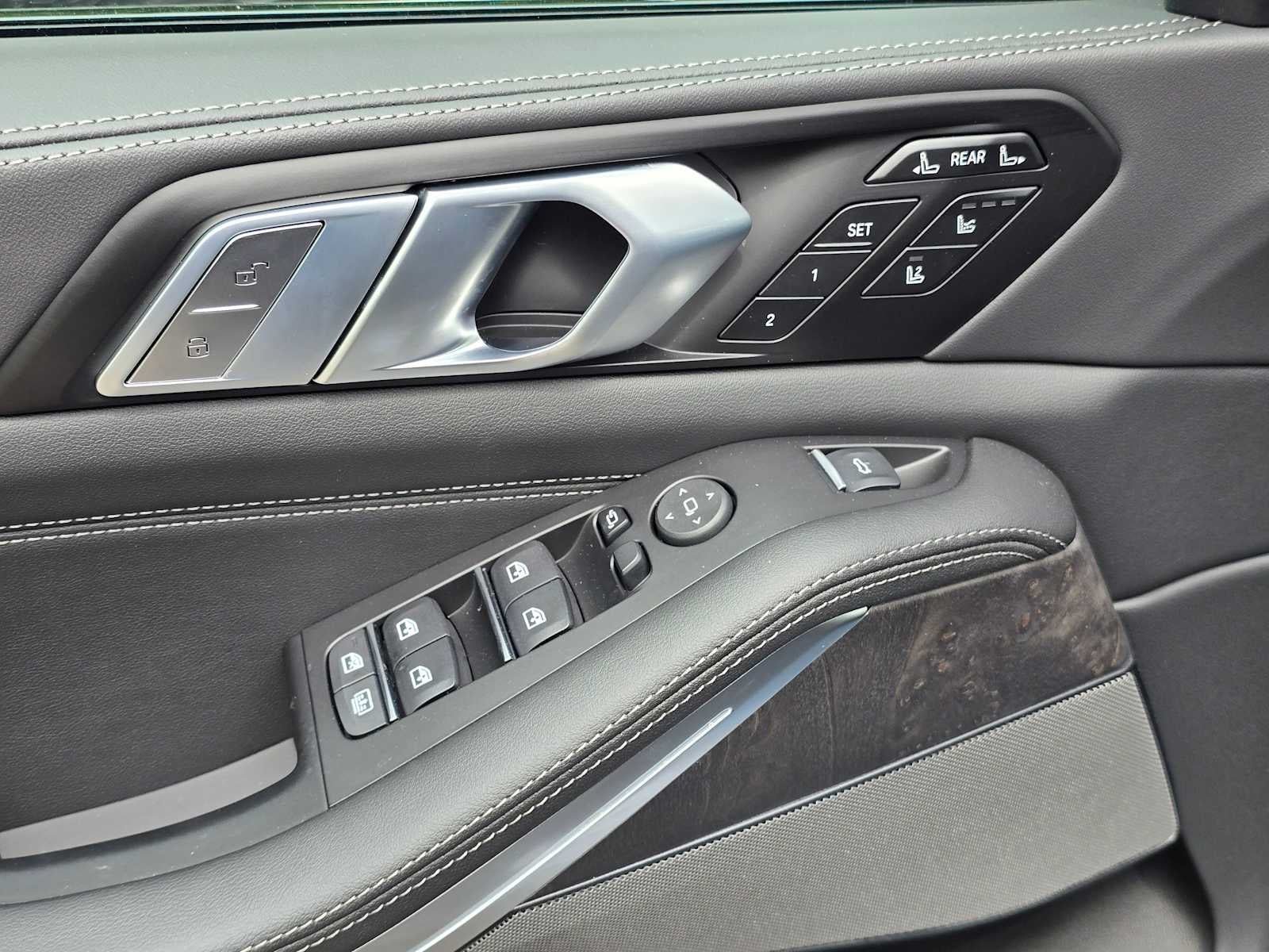 2026 BMW X7 xDrive40i xDrive40i