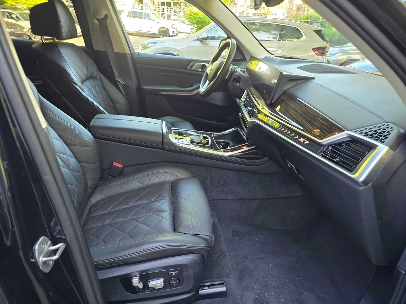 2025 BMW X7 xDrive40i xDrive40i