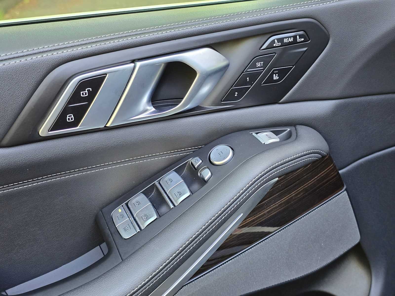 2025 BMW X7 xDrive40i xDrive40i